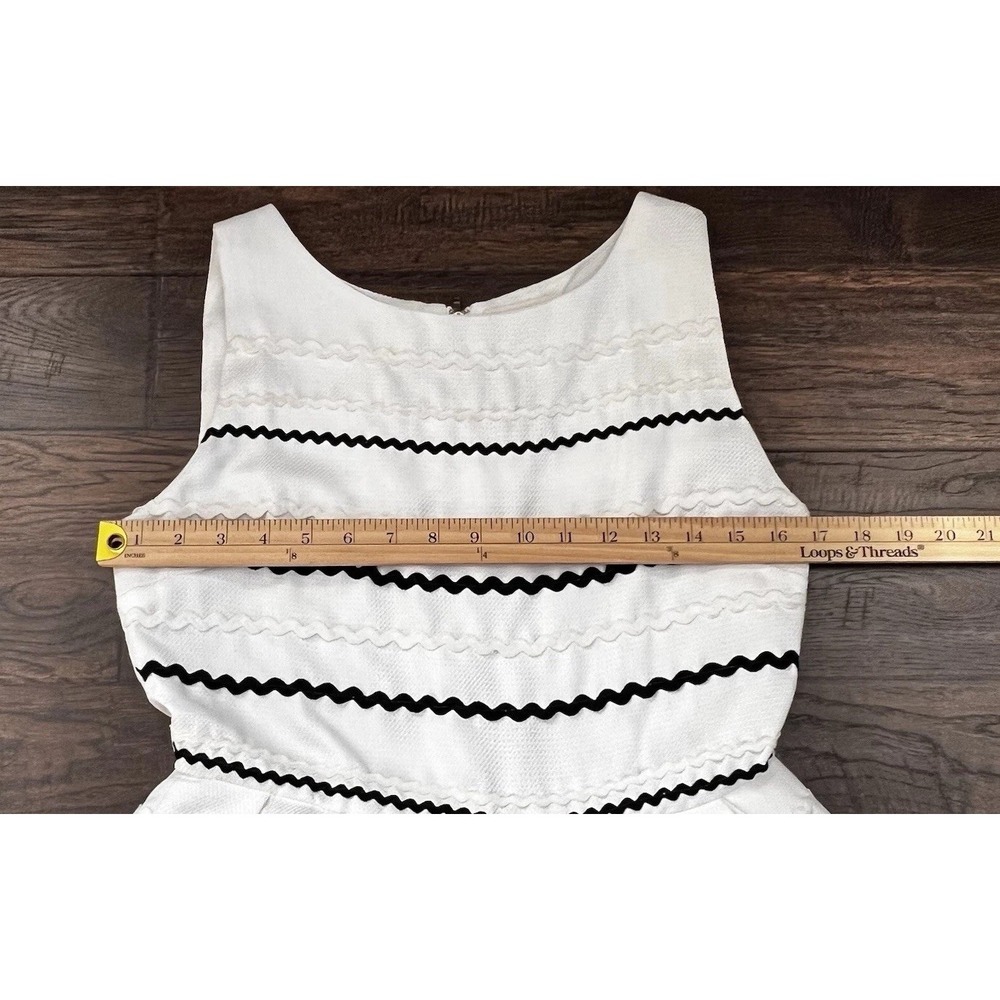 Freeway Women's Dress Monochrome Black White Ric Rac Striped Fit & Flare NWT Med - Picture 5 of 13